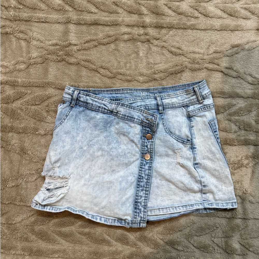 No Boundaries Acid Wash Jean Shorts